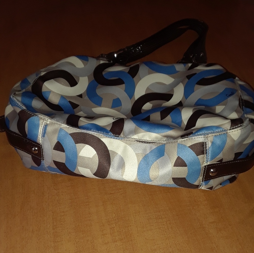 Coach Purse - Picture 3 of 8